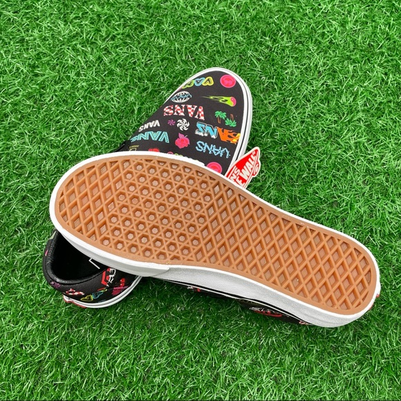 Vans Classic Slip On Disruptive - Picture 6 of 6